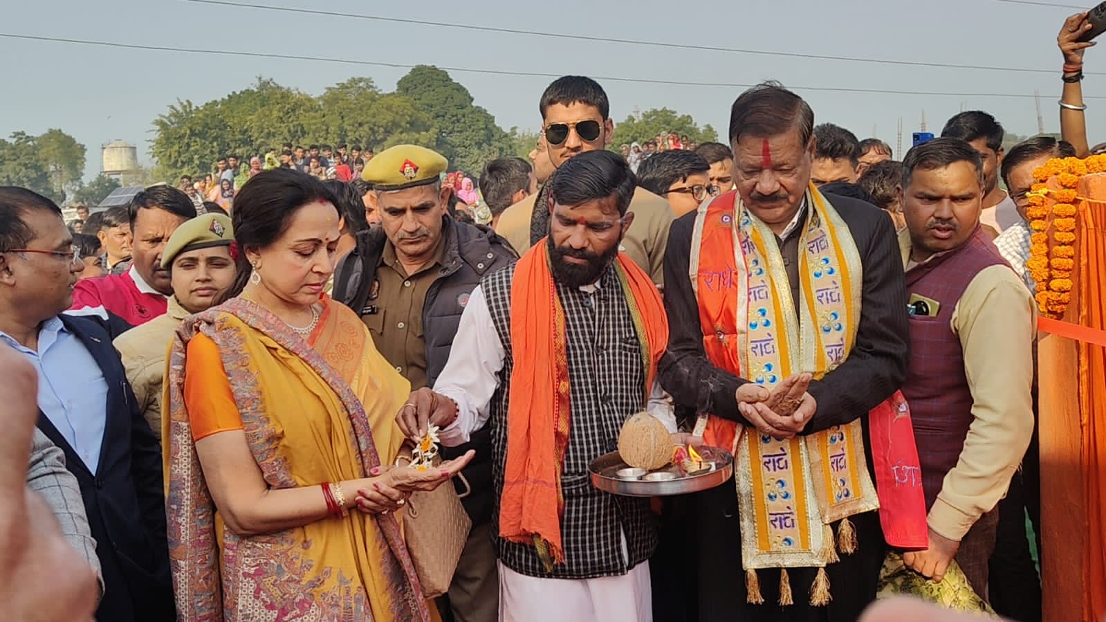 आवासीय विधालय के माध्यम से बालिकाओं की शिक्षा नही होगी बाधित- हेमा मालिनी