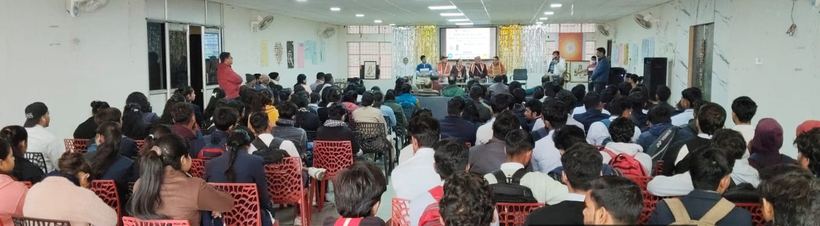 नेताजी सुभाष चन्द्र बोस की 128वीं जयंती पर बी.एस.ए. कॉलेज, मथुरा में मनाया गया 