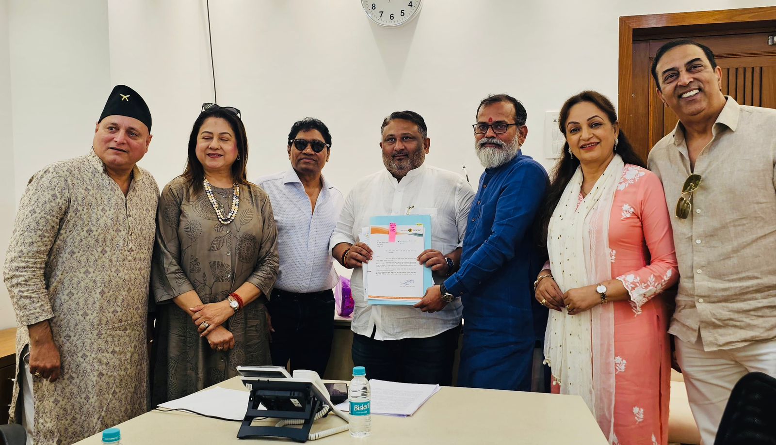 फिल्म उद्योग के छोटे कलाकारों की समस्याओं का करेंगे समाधान- आकाश फूँडरकर