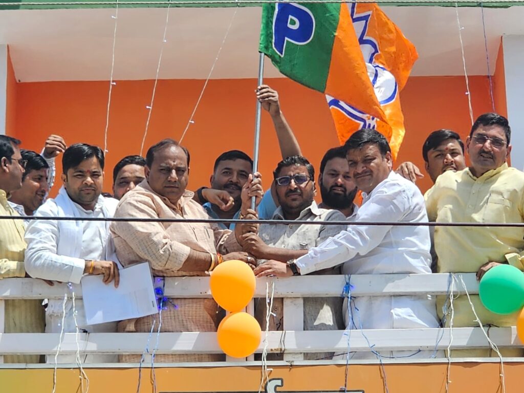 भाजपा चल रही है एकात्म मानववाद के सिद्धांत पर: निर्भय पांडेय