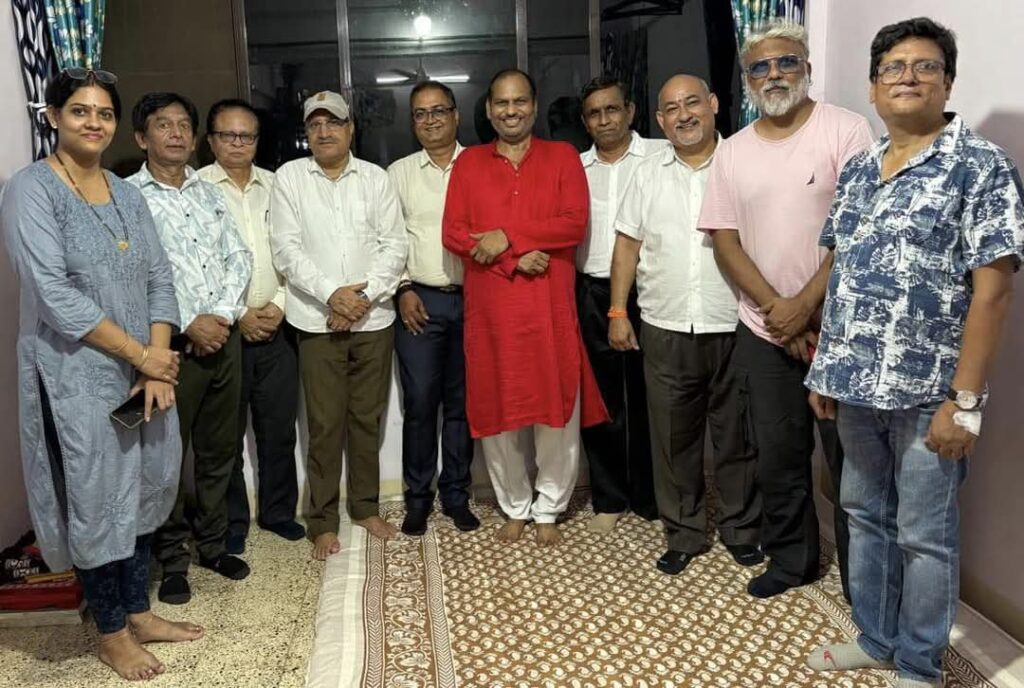 गीत, ग़ज़ल और छंदों की बौछारों से सराबोर हुई वाग्धारा की काव्यगोष्ठी