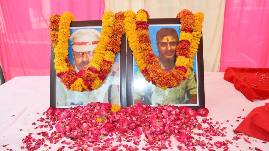 जवाहर बाग कांड की बरसी पर पुलिस लाईन में दी गई वीरगति प्राप्त पुलिस अफ़सर को श्रद्धांजलि