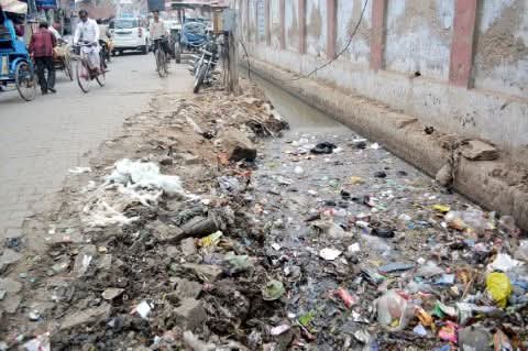 ब्रज की तस्वीर बदलने के लिए प्रदेश सरकार बना रही कागजों में सैकड़ों प्लान