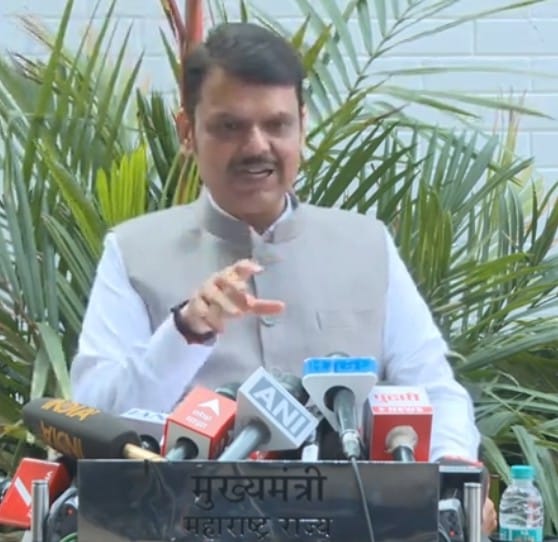 यह बजट विकसित भारत की दिशा में एक सशक्त क़दम है: देवेन्द्र फडणवीस