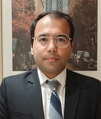 अधिवक्ताओं की पीड़ा का निदान होना आवश्यक