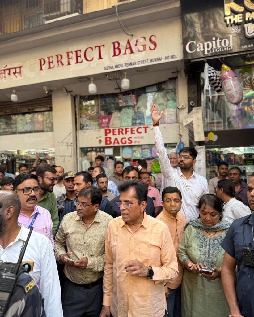 महात्मा ज्योतिबा फुले मार्केट पर है अवैध बांग्लादेशियों का कब्ज़ा–किरीट सोमैया सोमैया
