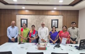 SRK नॉलेज फाउंडेशन ने 