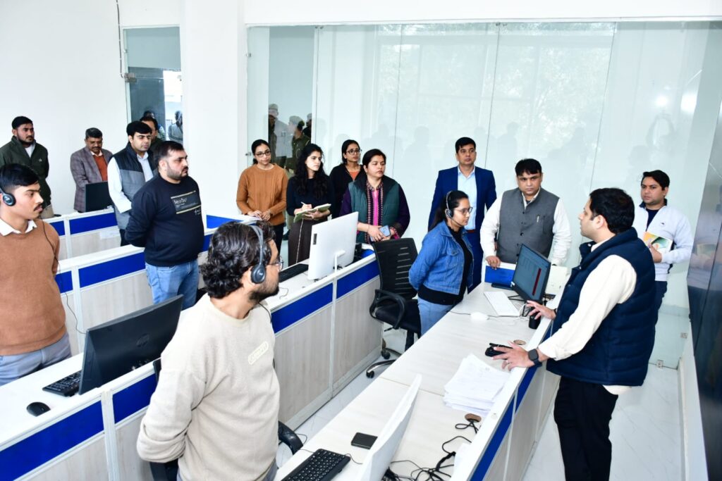गाजियाबाद नगर निगमक्षेत्र मेंइंटीग्रेटेड कंट्रोल रूम से जनसुविधाओं की गाड़ियों की होगी सतत् निगरानी