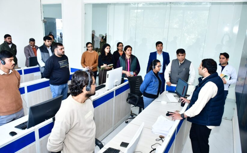 गाजियाबाद नगर निगमक्षेत्र मेंइंटीग्रेटेड कंट्रोल रूम से जनसुविधाओं की गाड़ियों की होगी सतत् निगरानी