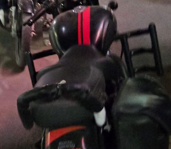 मर्ज़ी हमारी क्योंकि हम हैं खाकी वर्दी धारी!