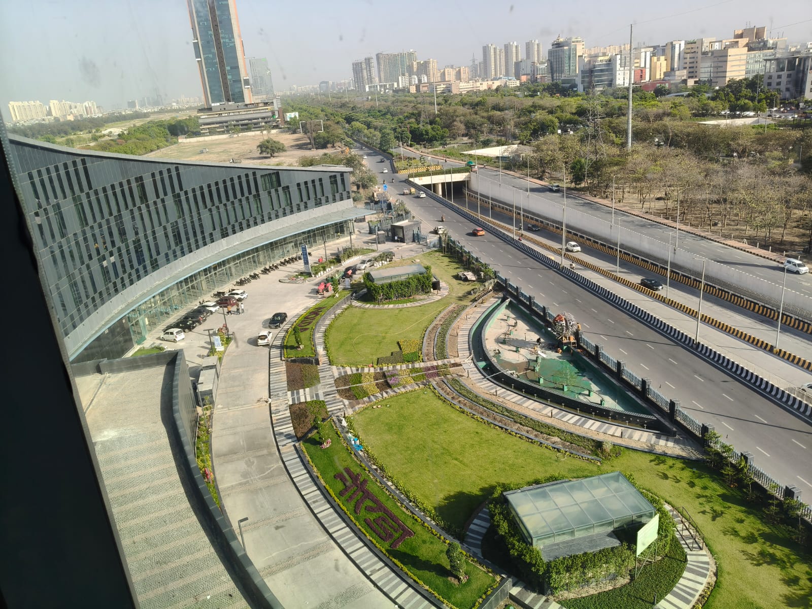 इक्यावनवें स्थापना दिवस पर अपने नए भवन में नहीं पहुंच पाएगा नोएडा प्राधिकरण!