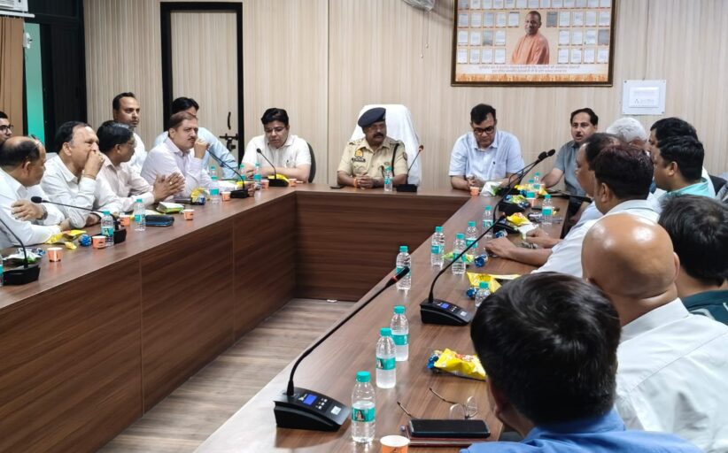 वेतन वृद्धि और कार्रवाई के भय से औद्योगिक क्षेत्रों पर भारी है अविश्वास का माहौल