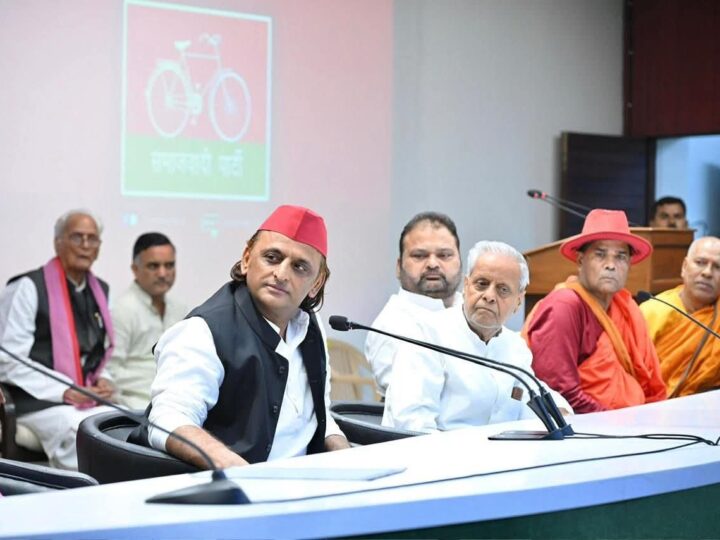 भाजपा सरकार ने अर्थव्यवस्था को कर दिया है तबाह: अखिलेश यादव