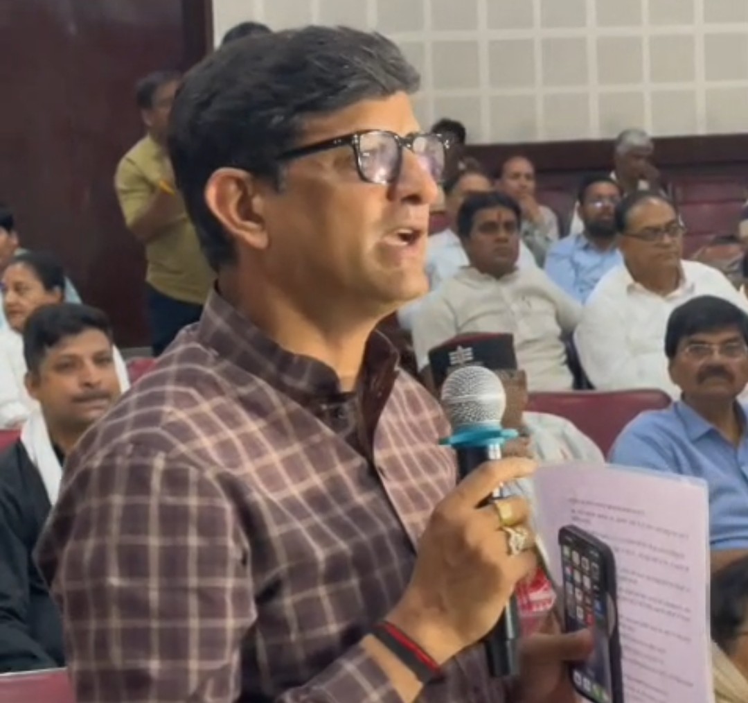 देश में सभी नागरिकों पर होना चाहिए एक समान कानून- पुष्यमित्र भार्गव
