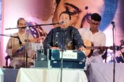 अनूप जलोटा के भजनों से भक्ति और सुरों की रसधारा में झूमे श्रोता