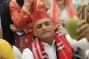 पूर्वांचल के जिस गौरजीत आम की अखिलेश यादव ने बेज्जती किया है पहले खाएं फिर टिप्पणी करें!