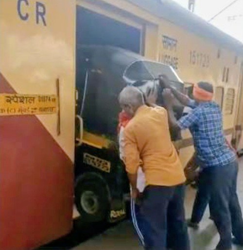 कहीं यूपी तक न पहुंचे 'मराठी शिक्षण' की आंच
