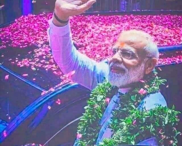 आधुनिक भारत को गढ़ते-बुनते मोदी