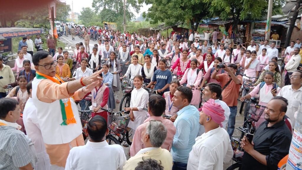 बालिकाओं की शिक्षा समाज और देश के विकास की है आधारशिला:कृपाशंकर सिंह(हसनैन कमर 'दीपू')(जौनपुर)